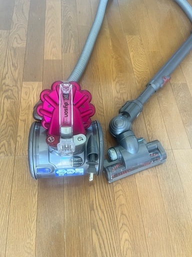 Dyson ダイソン掃除機 DC26 (グエンフォン) 山ノ目の生活家電