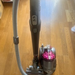 Dyson ダイソン　掃除機 DC26の画像