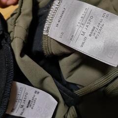 ズボン　パンツ　作業着　普段着TIGORA　２枚セット　SMART　М　黒　カーキ　美品　ツルツル素材　胴囲　75〜81㌢　78 　短めパンツ？　股下６３㌢の画像