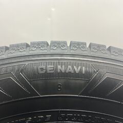 GOODYEAR ICENAVI8 195/65R15 15インチ スタッドレス 4本 22年製 バリ溝 ウィッシュ カルディナ プリウス ノア セレナ等　(KTJ569)クレジットカード QRコード決済可能の画像