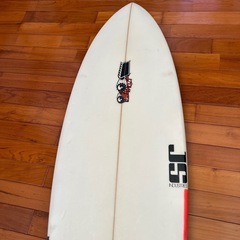 JS Surf Board Blackbox II 5’8 の画像
