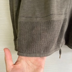 リネン混　カーキ　ジップアップ　　KUMIKYOKUの画像