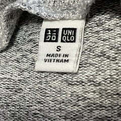UNIQLO Sサイズ　ソフトニットフリースハイネックT グレーの画像