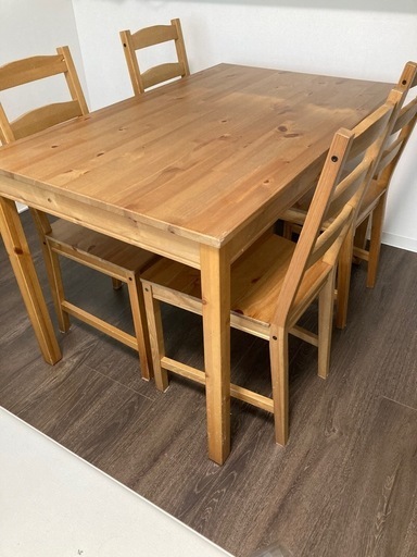 【最終お値下げ】IKEA ダイニングテーブル　チェア4脚　テーブルクロスセット