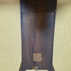 立派な時計の外枠の画像