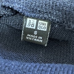UNIQLO Sサイズ　ソフトニットフリースハイネックT ネイビーの画像
