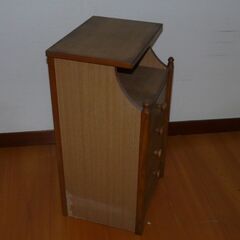 無料配達します🚚レトロな電話台💖の画像