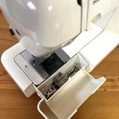 【B173】brother/ブラザー/ミシン/LISERE MORE/リゼレモア/ZZ3-B582/手工芸 /ハンドクラフト/裁縫/通電確認済/中古/現状品の画像