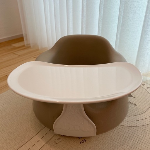バンボ　テーブル付