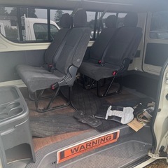 ハイエースワゴン❗️4WD❗️限定カラーのイエロー‼️車検付き❗️の画像