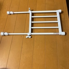 突っ張り棚の画像