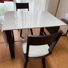 サイズ変更可能 ダイニングテーブル 椅子セットの画像