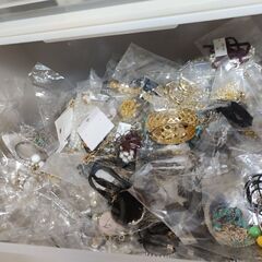 色々　食器無料　アクセサリー　ゴムなどの画像