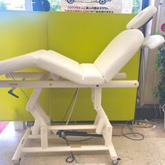 ｴｽﾃ ﾍﾞｯﾄﾞ ﾏｯｻｰｼﾞﾍﾞｯﾄﾞ 施術台 電動ﾍﾞｯﾄﾞ ｲﾀﾘｱ製 ﾘｸﾗｲﾆﾝｸﾞ 整体 美容 【 ユーズドユーズ名古屋天白店 】JU017の画像