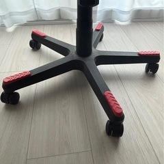 無料 ゲーミングチェア DX Racerの画像
