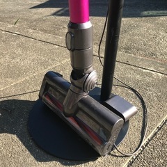 ダイソン　sv07  実動品！吸引力が凄い！珍しい紫色！の画像