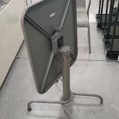 0820-367 IKEA TUNHOLMEN　テーブルの画像