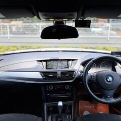 神奈川【自社ローン】保証人無可★全国対応★X1【sDrive 18i Mスポーツ】車検2年付/純正18インチAW/走行3万キロ台/ドラレコ/オットマン/DVD再生/ドアバイザー/ミラー型ETCの画像