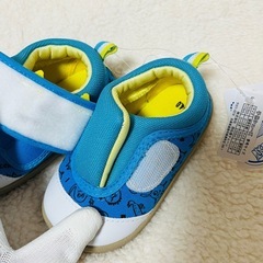 新品 ベビーシューズ くま柄 モンスター柄 靴 1-2歳 2足セットの画像