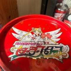 セーラームーン缶の画像