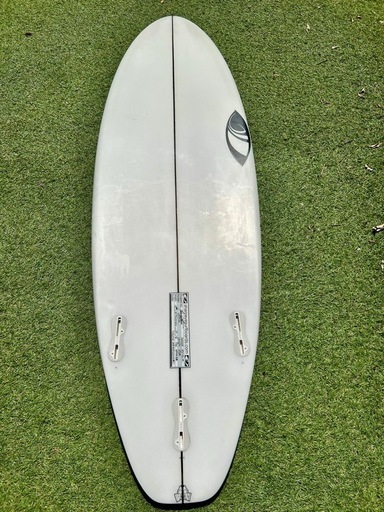 Sharp Eye HT2 PU 5’8 23.6L FCS2 サーフボード