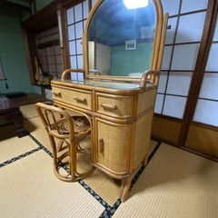 籐家具　ドレッサーの画像