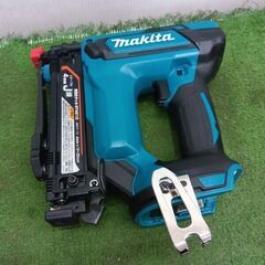 マキタ ST421D 充電式タッカ 本体のみ【野田愛宕店】【店頭取引限定】【中古】管理番号：ITCI4XSAMP47の画像