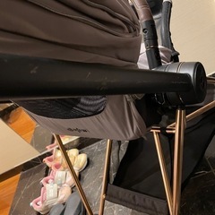 【難あり】サイベックスベビーカー　ミオス　ローズゴールド　グレー　の画像