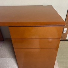 机　デスク　勉強　仕事にの画像