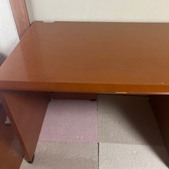 机　デスク　勉強　仕事にの画像
