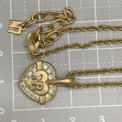 I353　ニナリッチ ゴールド カラーネックレス　ロゴネックレス　NINARICCI NINA NINA RICCI　ラインストーン　ハートモチーフの画像
