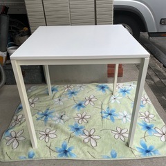 f●■IKEA MELLTORP メルトルプ 正方形 テーブル 2人掛け・75×75×74cmの画像