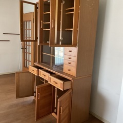 食器棚の画像