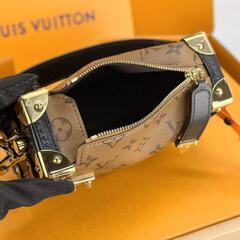 LOUIS VUITTON  ショルダーバッグの画像
