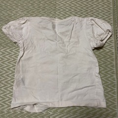 女の子Tシャツ、ワンピース90の画像