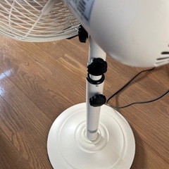 レトロ風の扇風機の画像