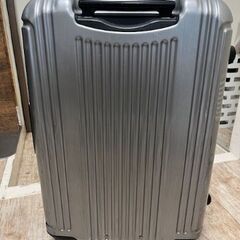 スーツケース1個の画像