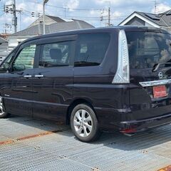 月々２万円～　自社ローン歓迎　セレナＨＶ ☆８人乗り　タイヤ新品☆の画像