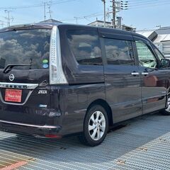 月々２万円～　自社ローン歓迎　セレナＨＶ ☆８人乗り　タイヤ新品☆の画像