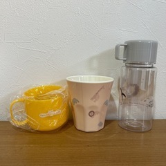 コップ　ボトルの画像