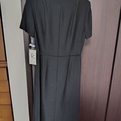 組曲ブラック半袖ワンピースの画像