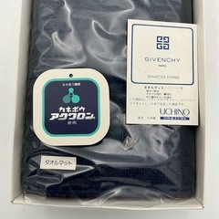 GIVENCHY タオルマットの画像