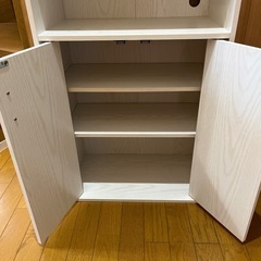 キッチン収納棚  扉付きラック キッチンラック キャビネットの画像