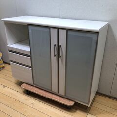 ニトリ ポスティア 135 WH カウンター キッチン収納 食器棚 コンセント付き 引き出し収納 ホワイト　【糸島市内 送料無料】88252-2-005の画像