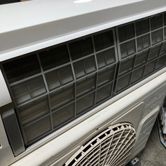 O2508-575 日立 ルームエアコン RAS-WM28HE6 2018年製 リモコンあり 10畳用 中古 ガス残量不明 フィルター清掃必要 取付工事はお客様で手配してくださいの画像
