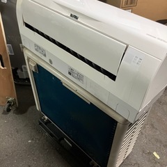 O2508-575 日立 ルームエアコン RAS-WM28HE6 2018年製 リモコンあり 10畳用 中古 ガス残量不明 フィルター清掃必要 取付工事はお客様で手配してくださいの画像