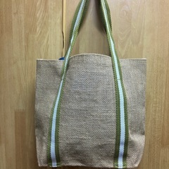 L'OCCITANEトートバッグの画像