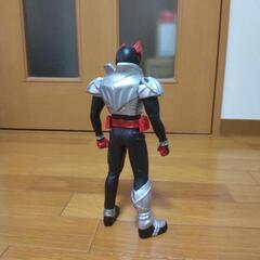 仮面ライダーキバのフィギュアの画像