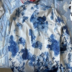 男性用ルイヴィトンの服XLの画像