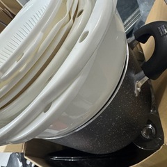 食器　鍋　ボウル　カセットコンロ　セットの画像